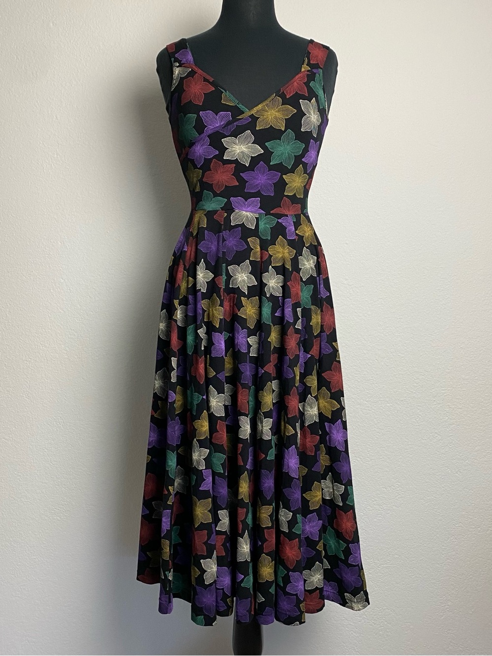 Effie’s Heart Sonnet Dress XS Black Tropical Print NWT
